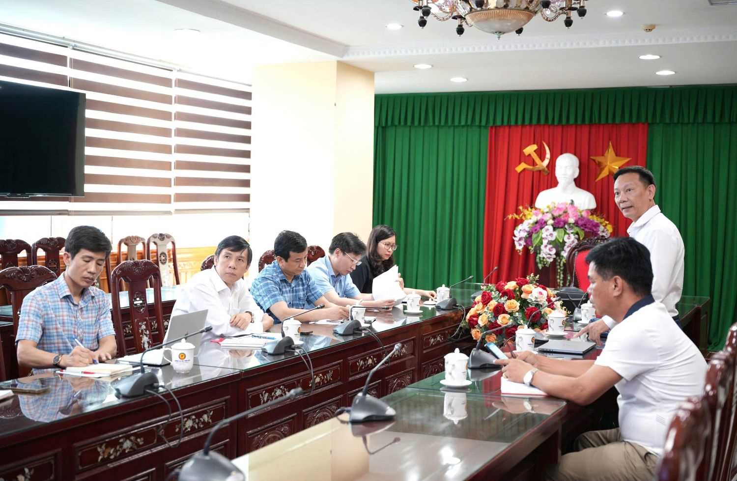 Trường Đại học Hồng Đức làm việc với Công ty PROATECO về hợp tác chuyển đổi số